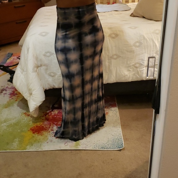 Tie Dye Maxi Skirt - Picture 2 of 3